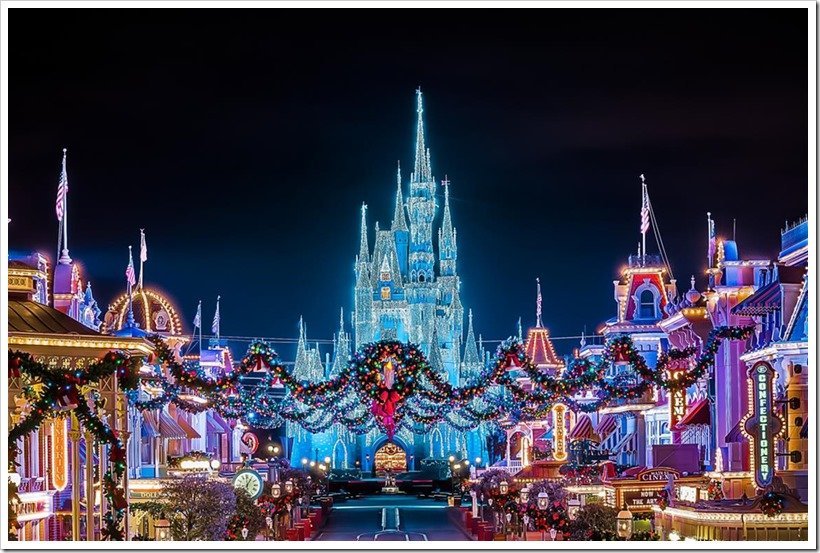 Disney World Christmas Must-Sees | MouseMingle.com